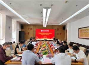 学校召开科研促进本科教学合格评估工作推进会